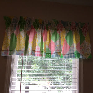 Set of two valances